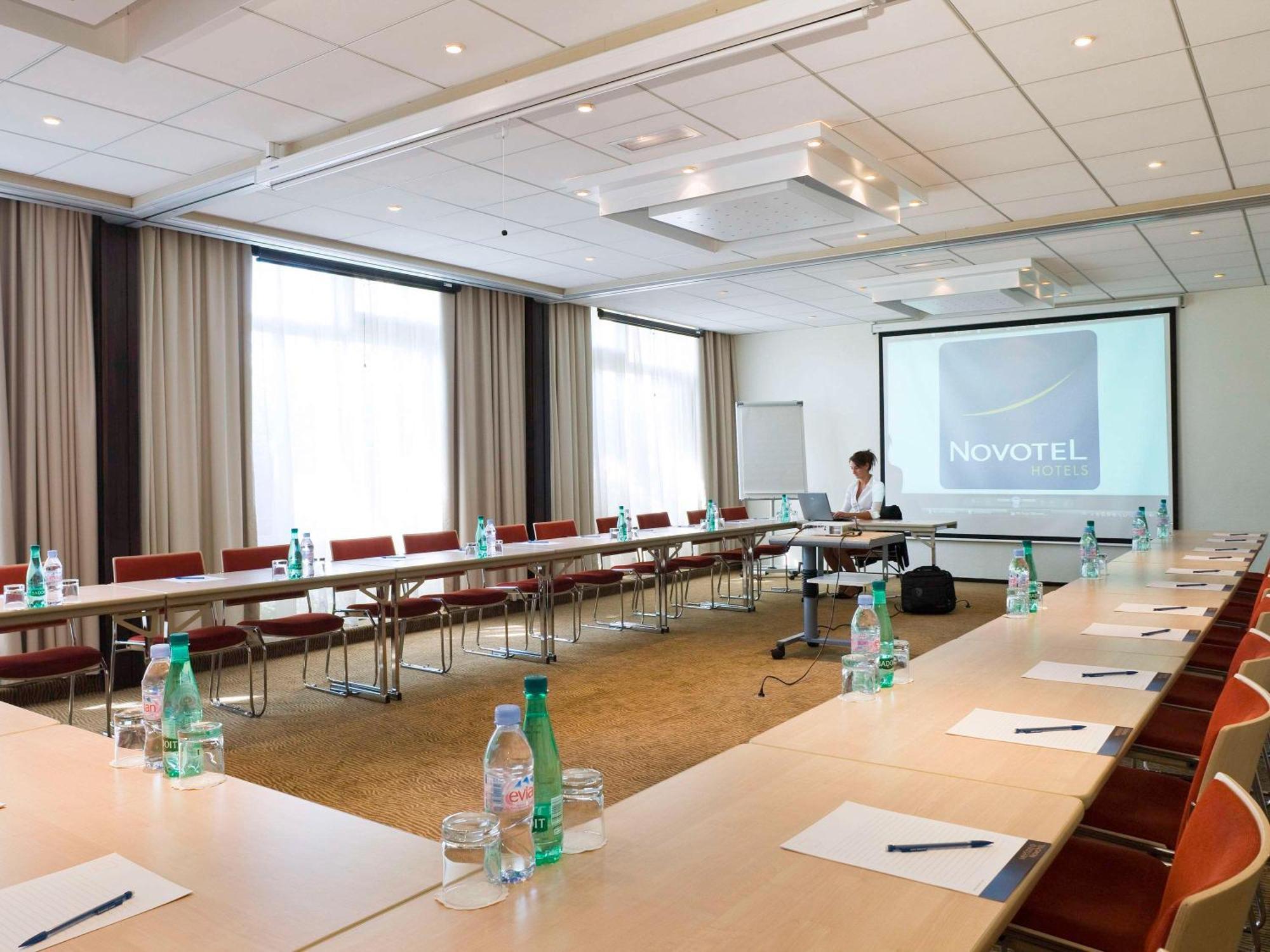 Novotel Nice Aeroport Cap 3000 Saint-Laurent-du-Var Ngoại thất bức ảnh