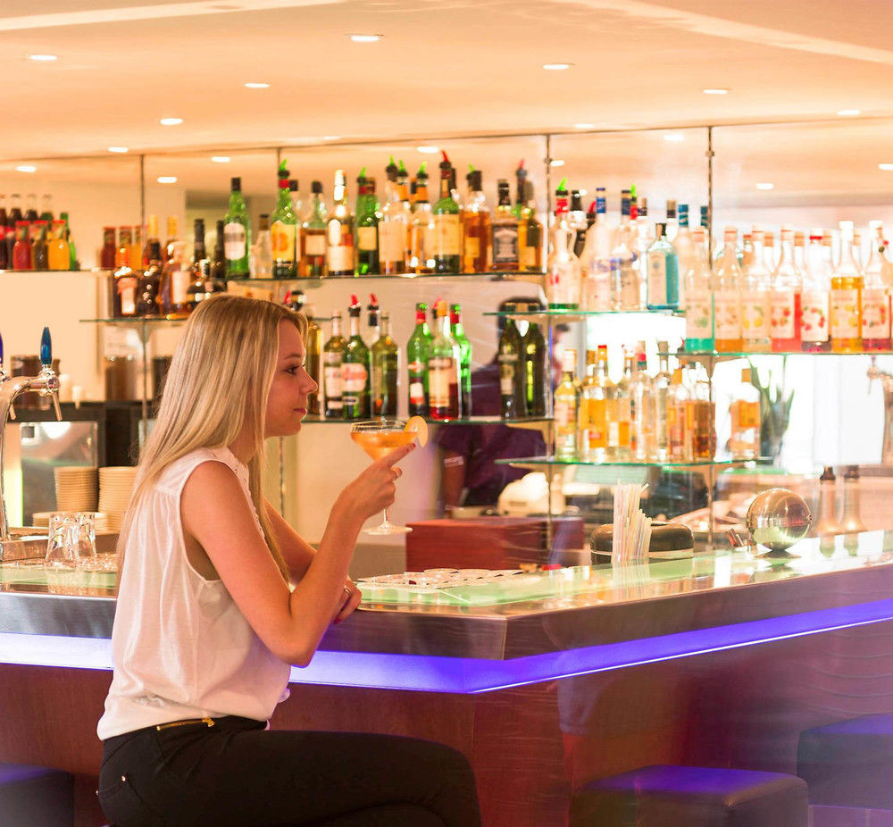 Novotel Nice Aeroport Cap 3000 Saint-Laurent-du-Var Ngoại thất bức ảnh